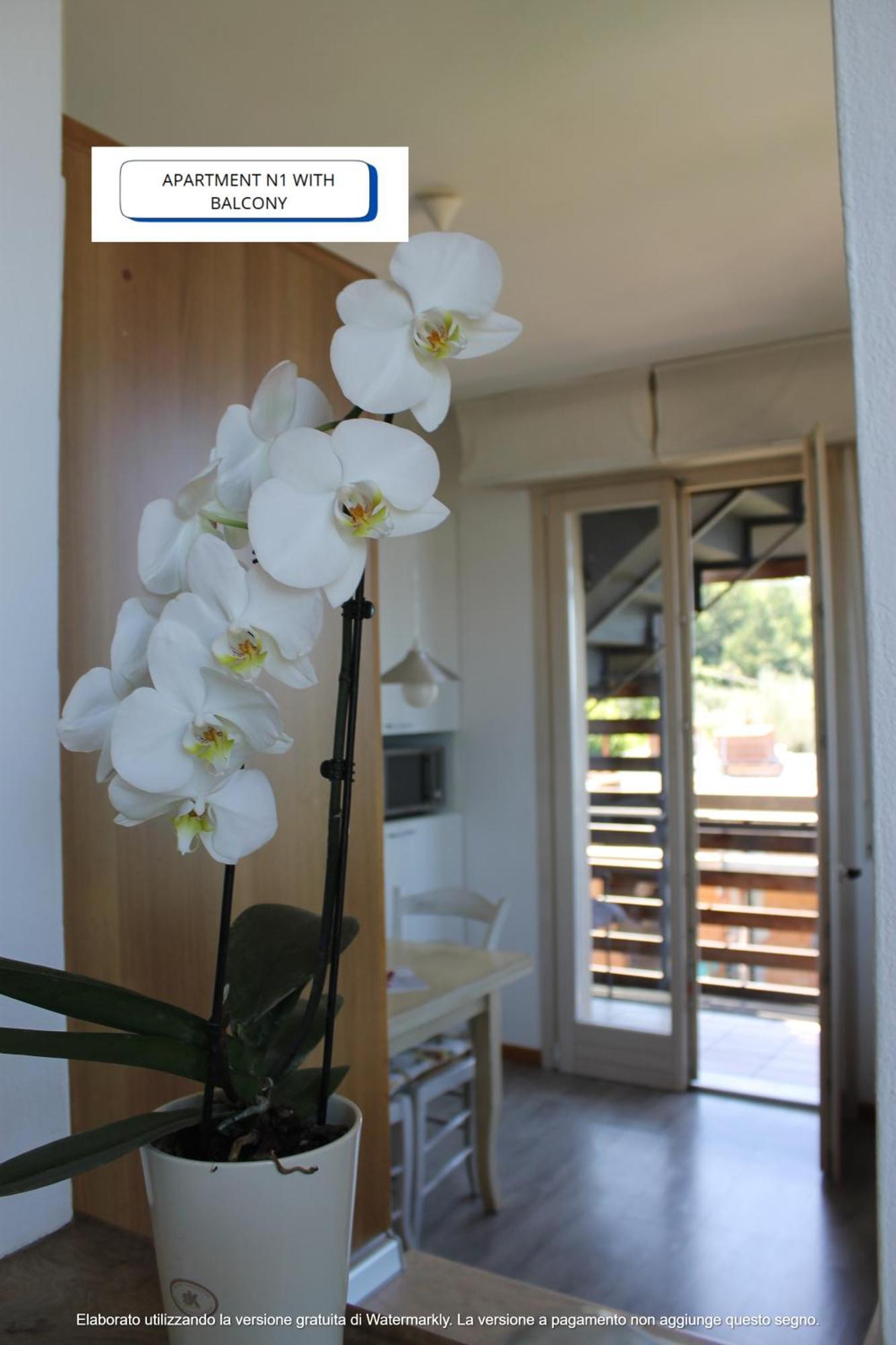 The View Apartment Тори дел Бенако Екстериор снимка