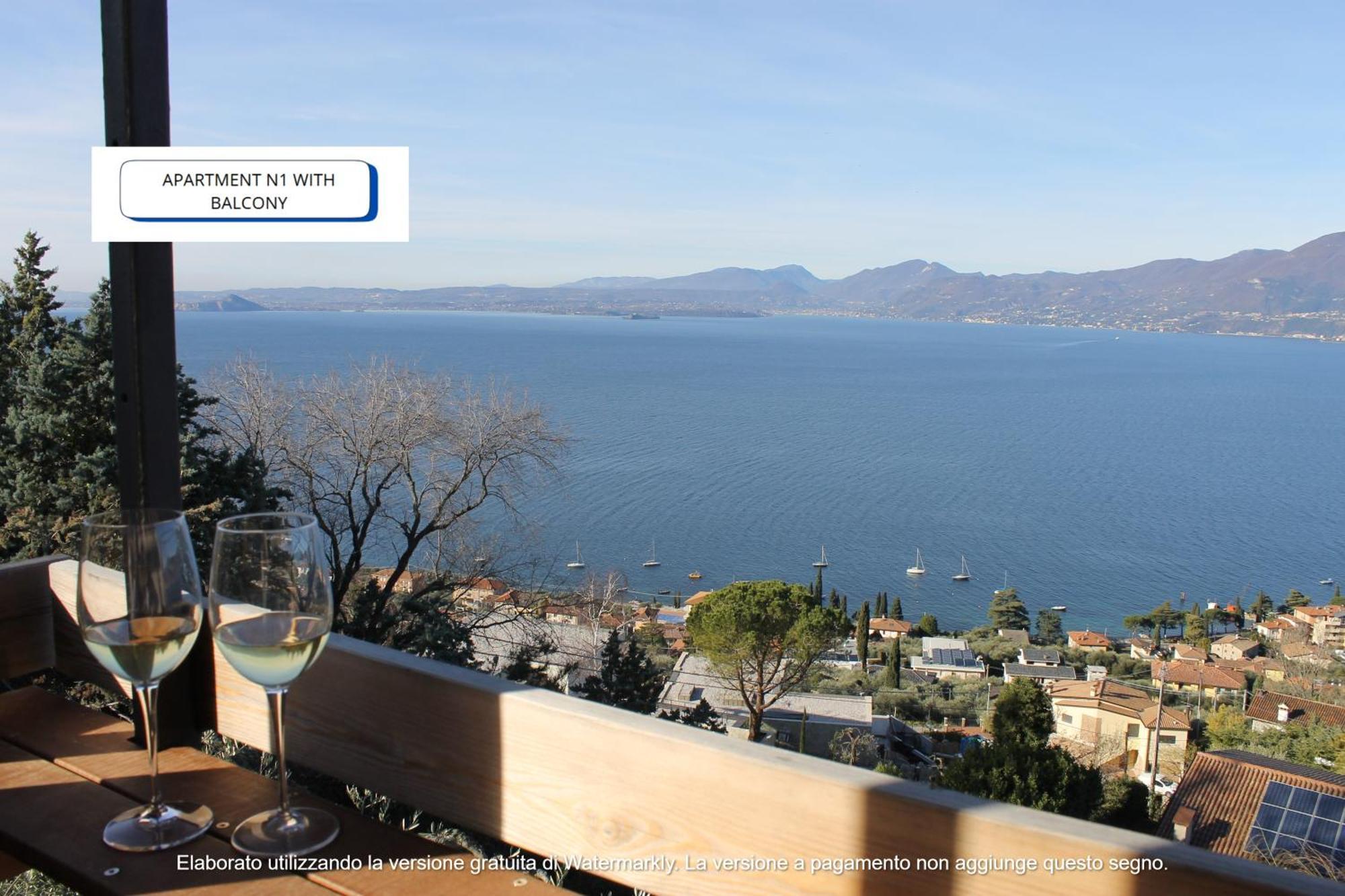 The View Apartment Тори дел Бенако Екстериор снимка