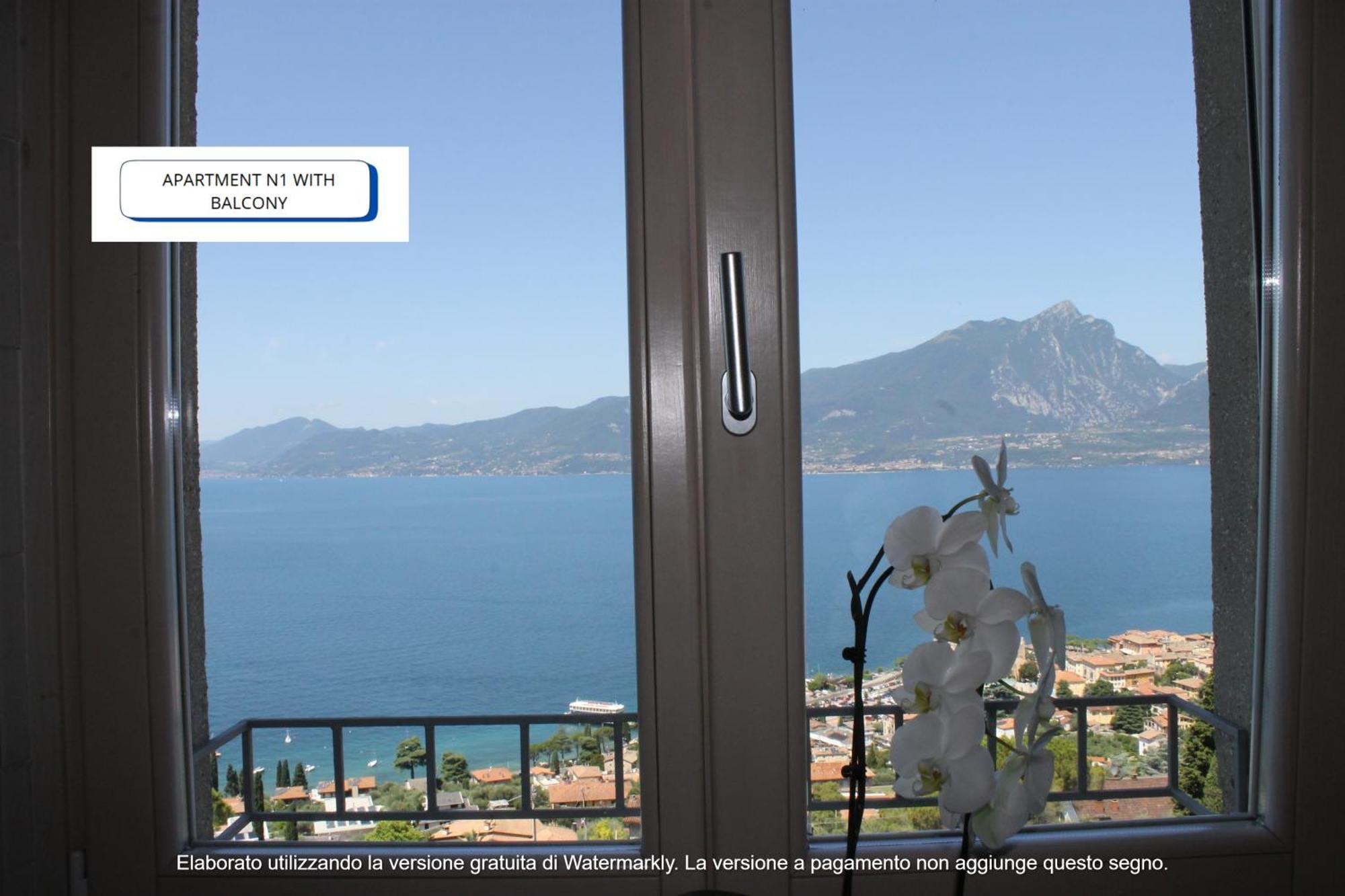 The View Apartment Тори дел Бенако Екстериор снимка