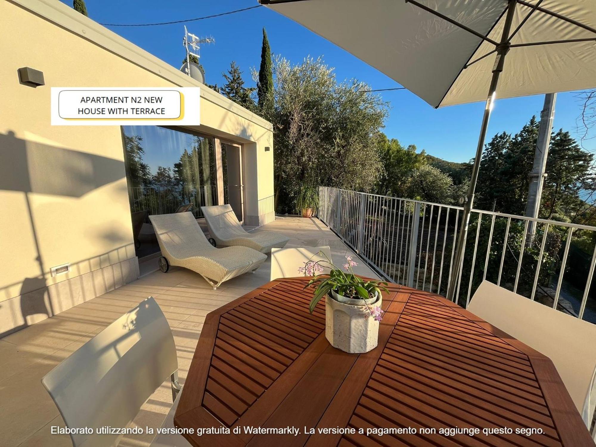 The View Apartment Тори дел Бенако Екстериор снимка