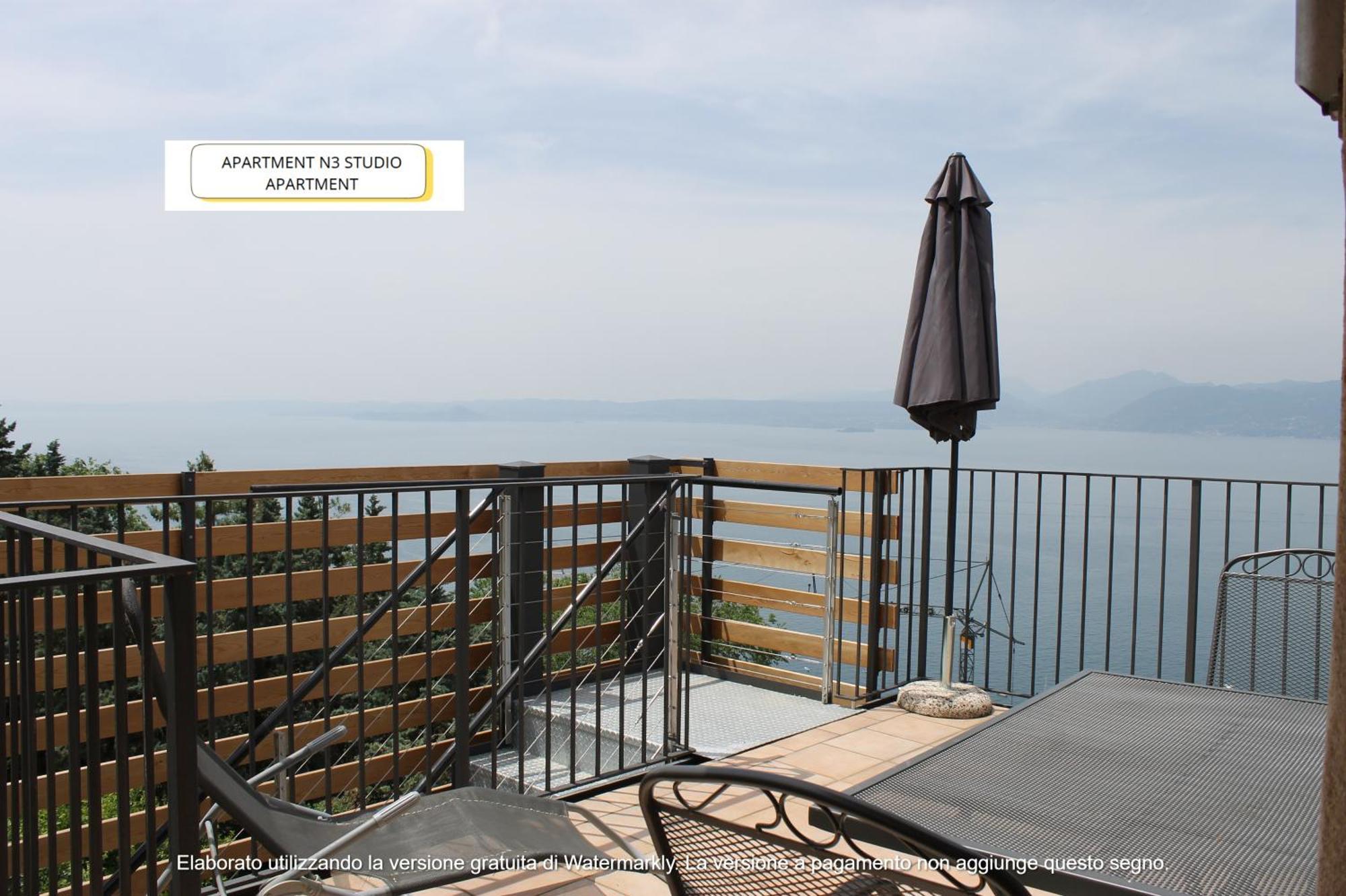 The View Apartment Тори дел Бенако Екстериор снимка