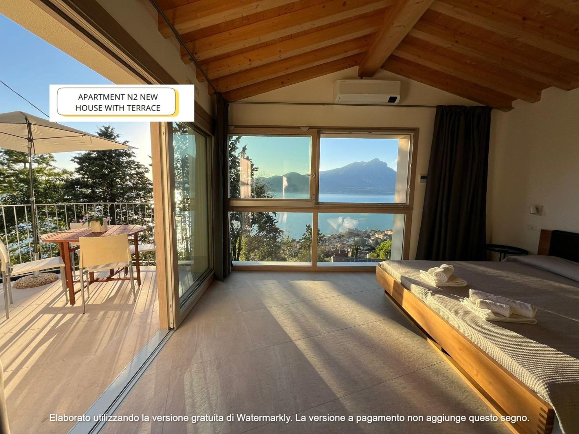The View Apartment Тори дел Бенако Екстериор снимка