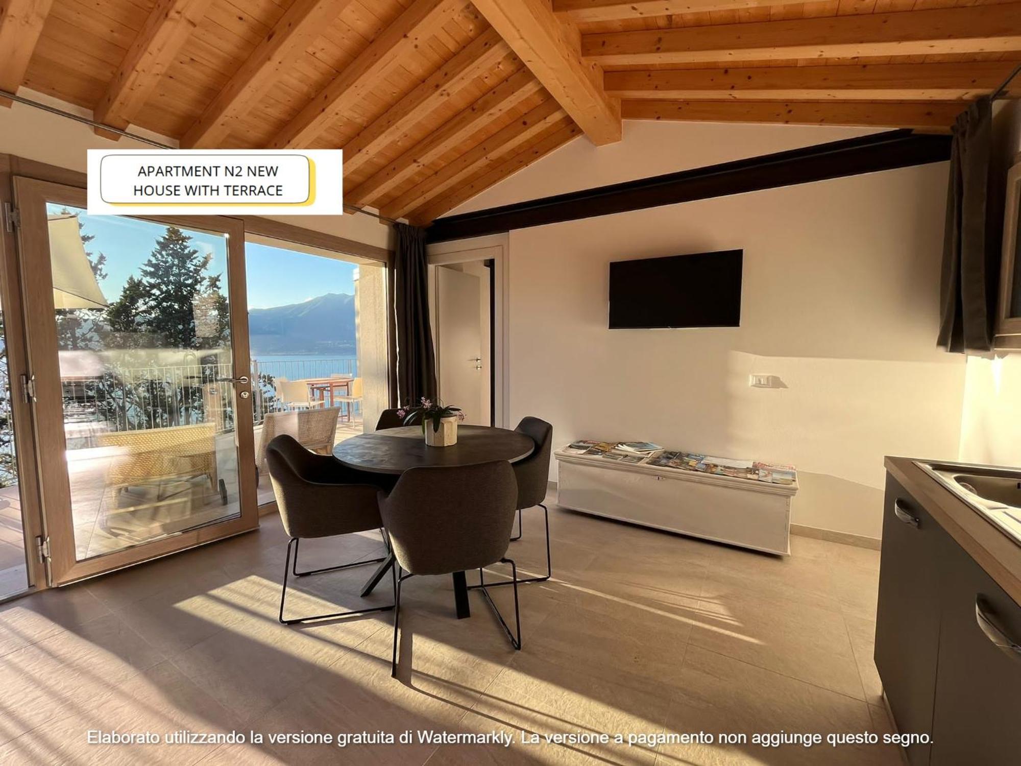 The View Apartment Тори дел Бенако Екстериор снимка
